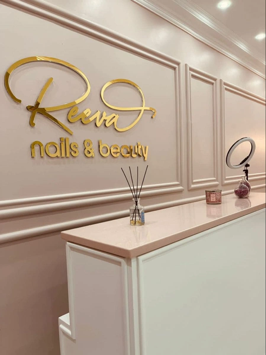 Metal Interior Signs | Custom Indoor Office & Wall Signage