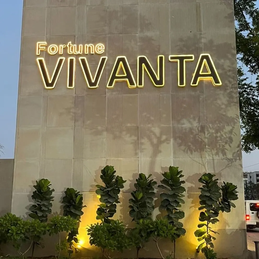 Building Signage Printing | Custom Shop & Office Sign Boards